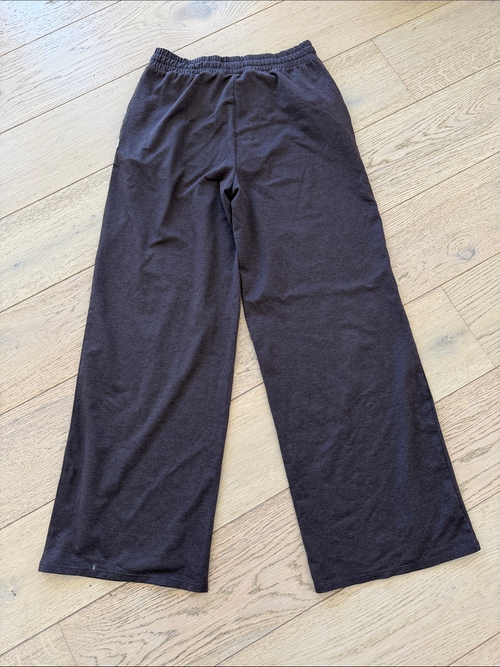 Vuori Halo Easy Wide Leg Drawstring Pants in Dark Brown - Short - Picture 4 of 4